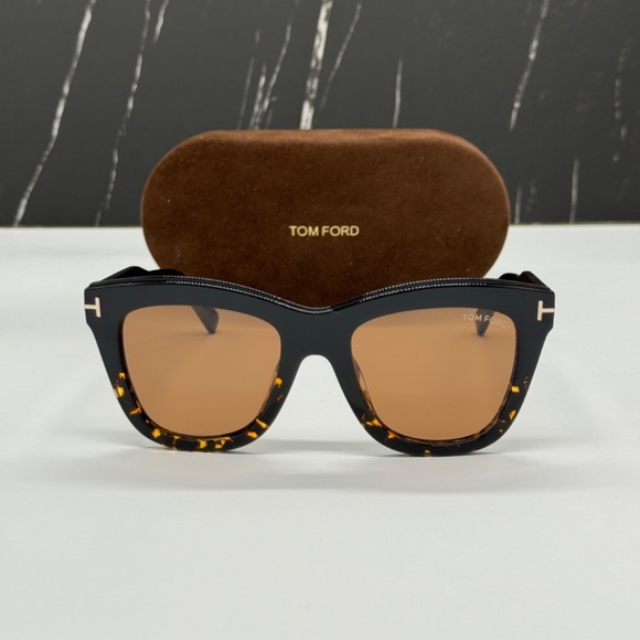 NEW TOM FORD TF685 05E WOMEN SUNGLASSES TOM FORD JULIE FT0685/S 05E BLACK main image 5